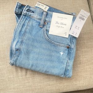 Abercrombie the Mom High Rise Jean